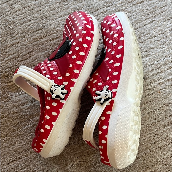CROCS Red Minnie Mouse - Picture 5 of 5